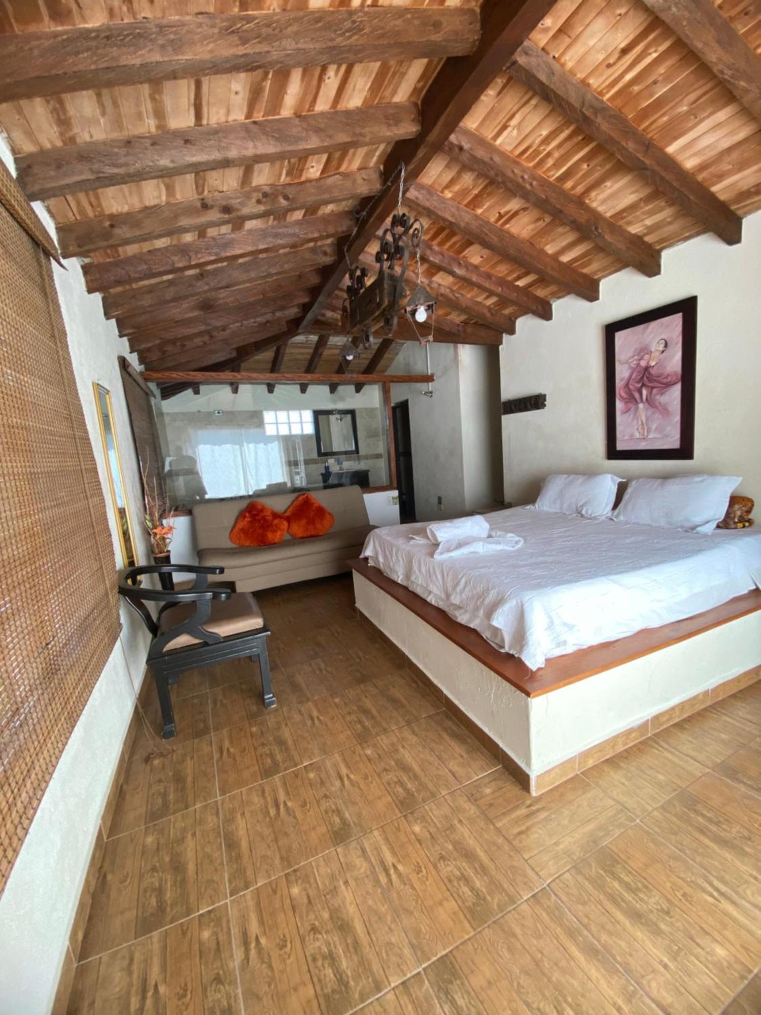Guatapé Oak Tree Houseゲストハウス エクステリア 写真