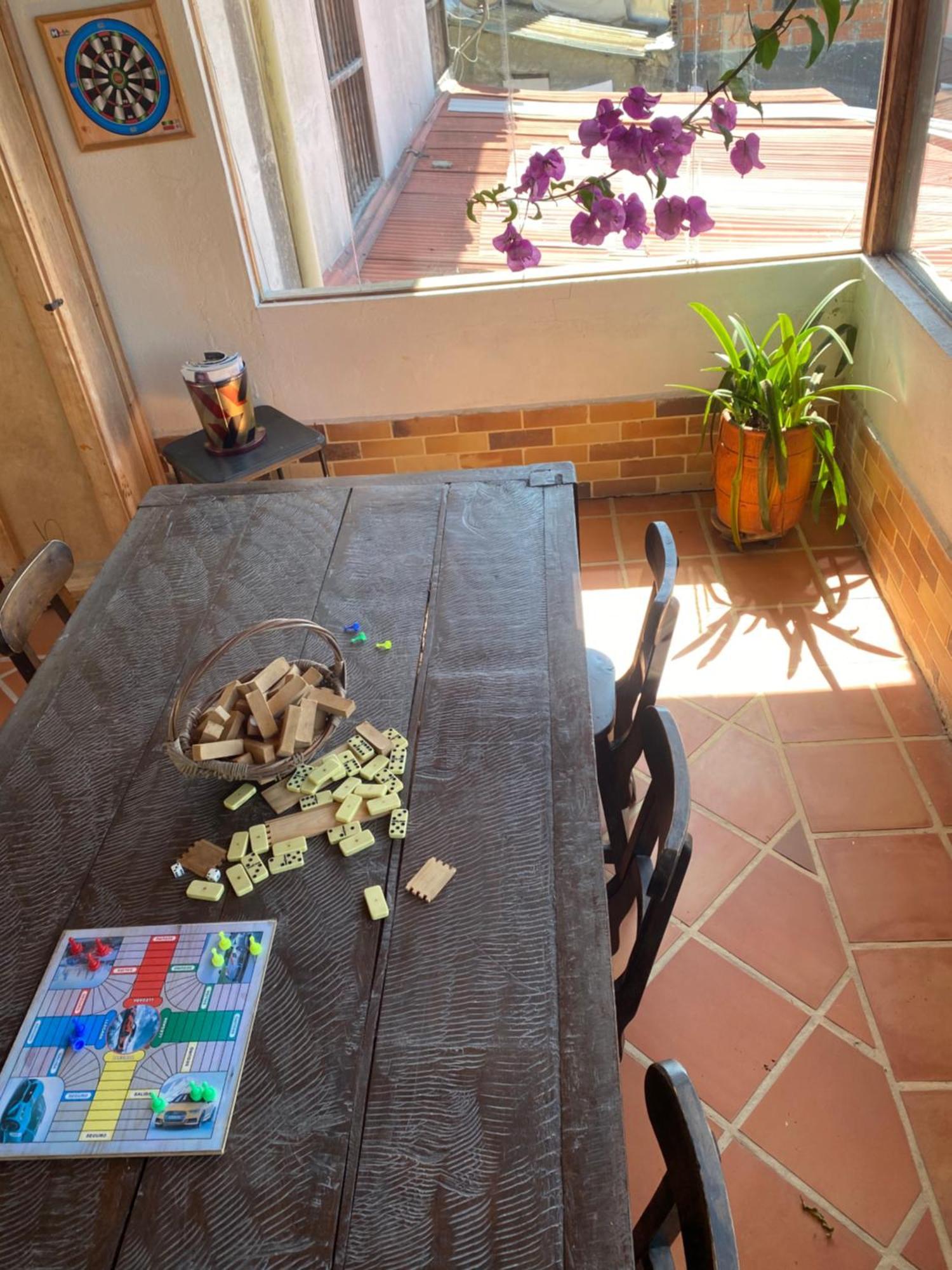 Guatapé Oak Tree Houseゲストハウス エクステリア 写真